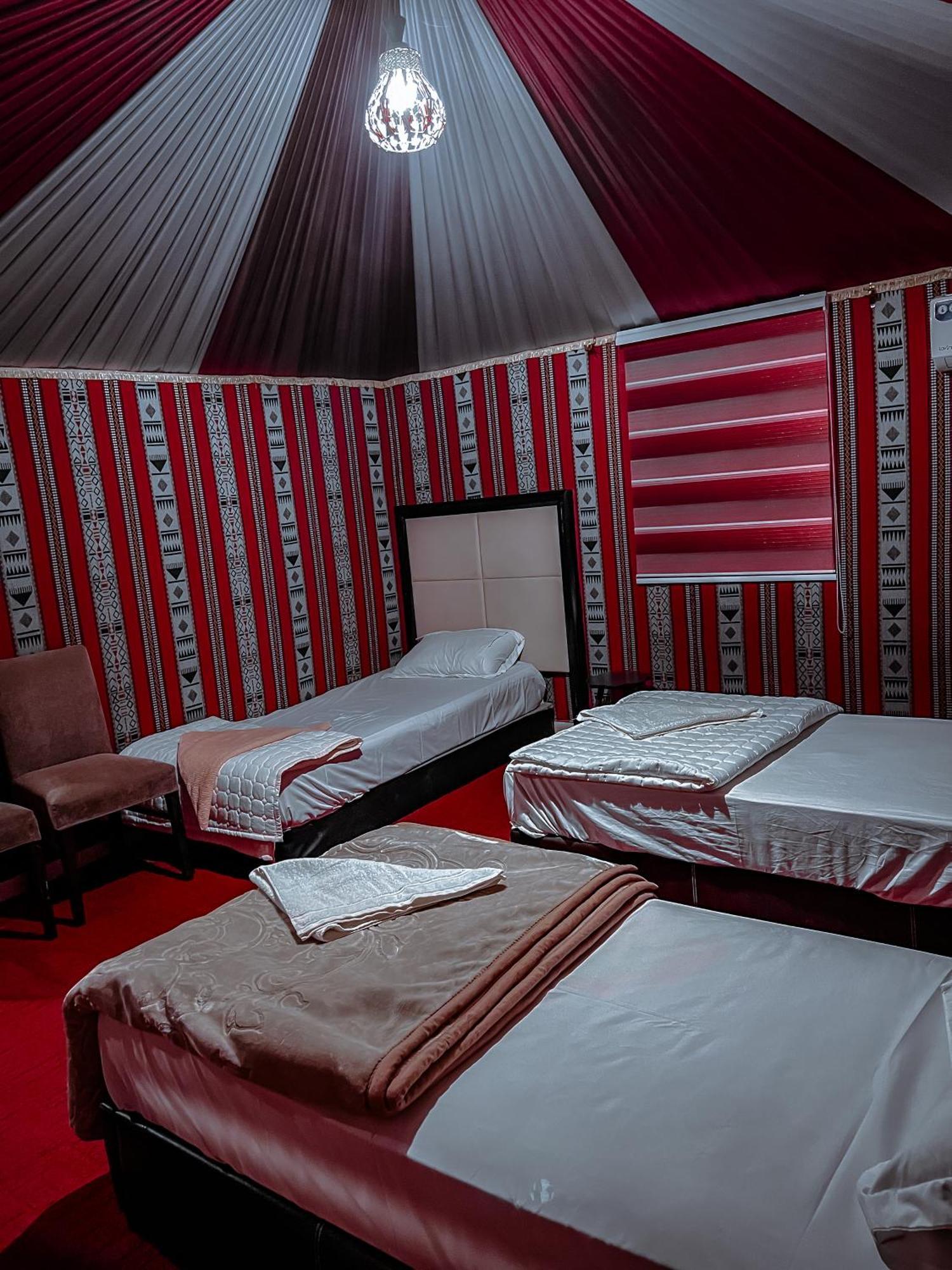 Wadi Rum Desert Camp ภายนอก รูปภาพ